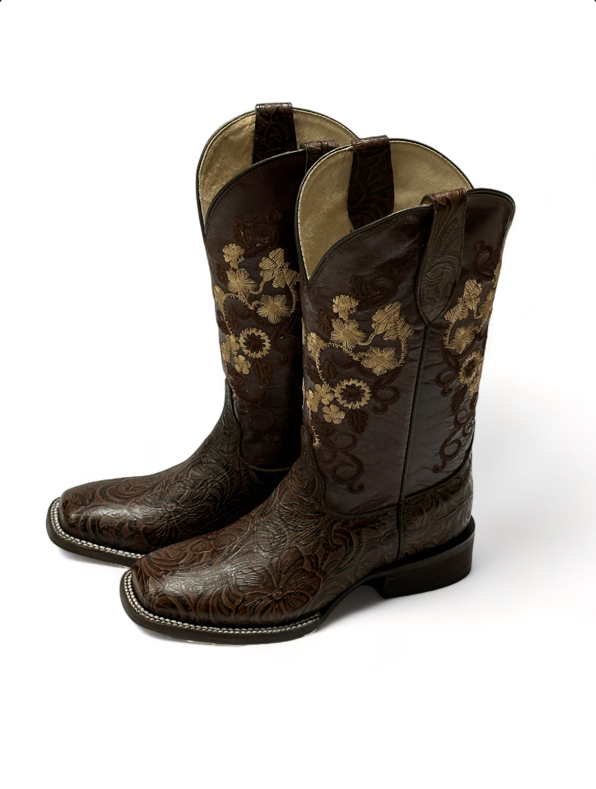 Bota Vaquera Tipo Bulldog De Mujer / Laura Cincelada